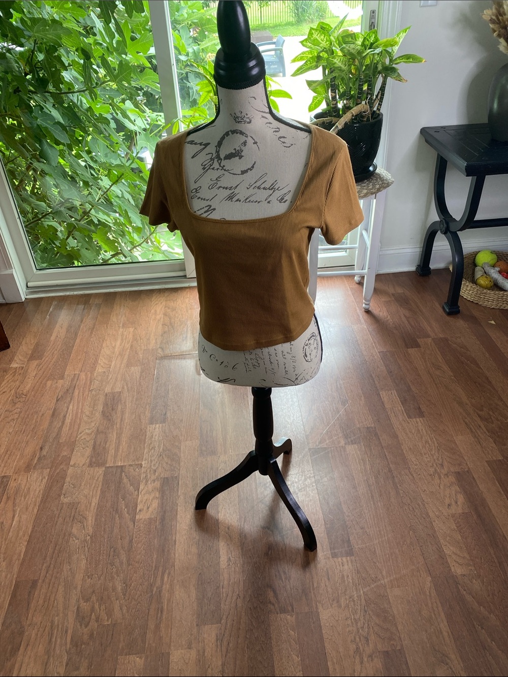 wild fable Square Neck Cropped Top in Camel Brown